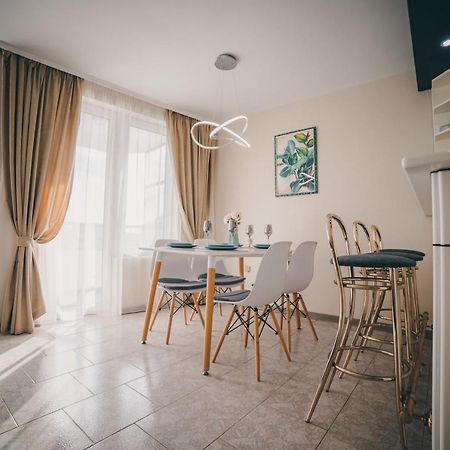 Unbeatable Location: New & Comfy Apartment Варна Экстерьер фото